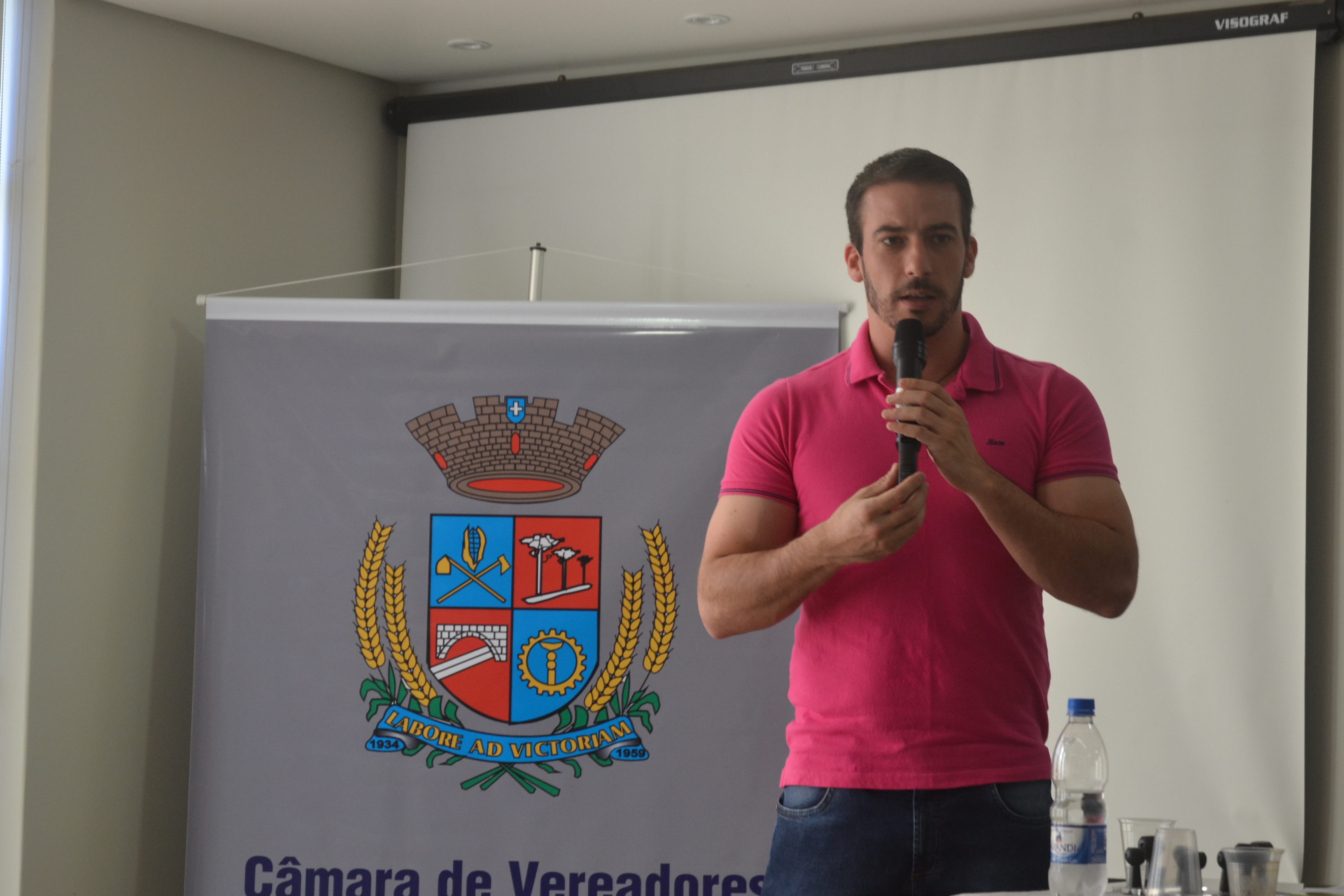 Vereador Daniel Fernandez solicita identificação das ruas e travessas do Bairro Monte Claro